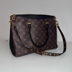 Louis Vuitton Pallas Monogram Handbag M42756, Noir - Brand new, 100% authentic.